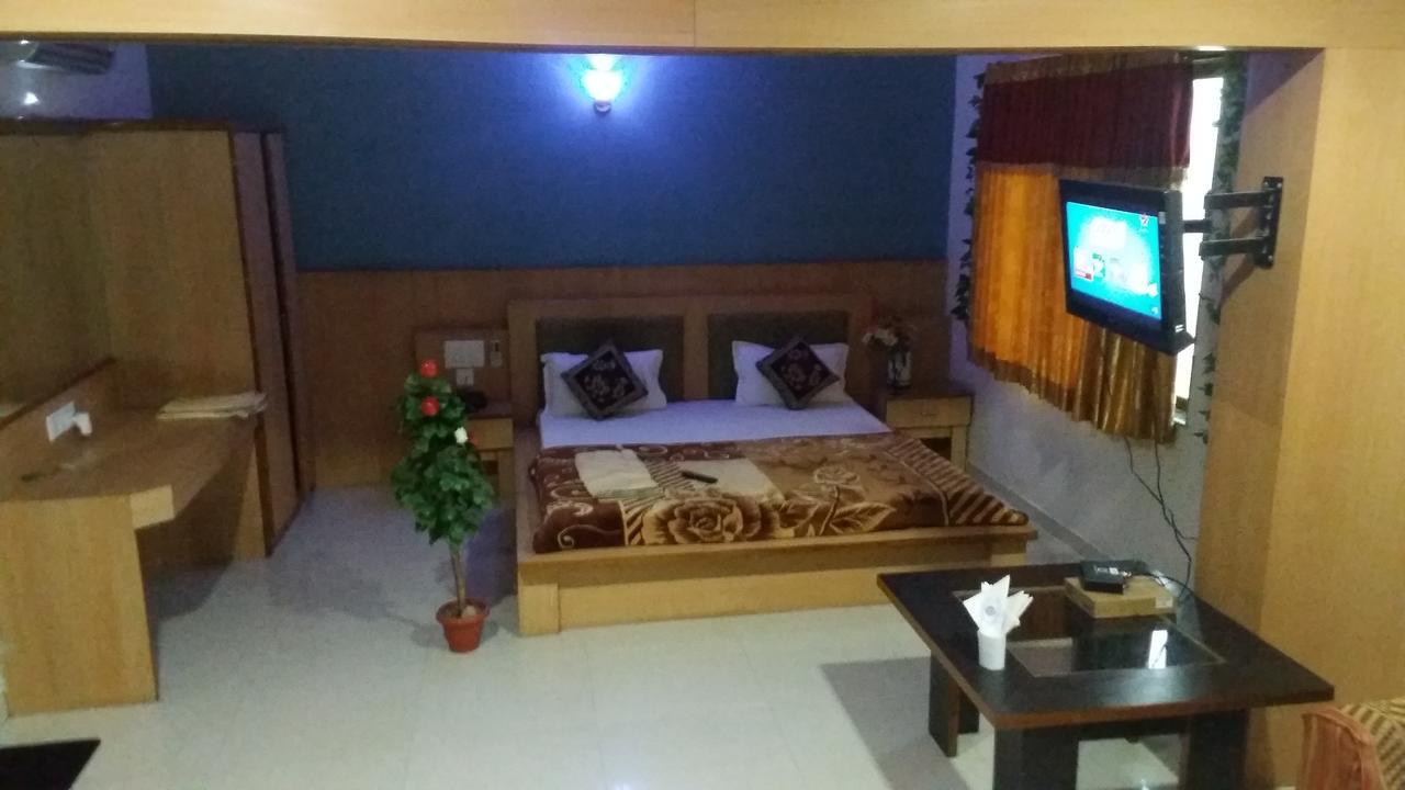 Hotel Relax Inn Banswara Buitenkant foto